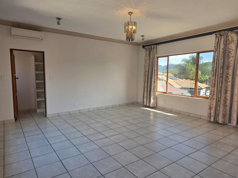 5 Bedroom Property for Sale in Birdwood Estate North West